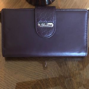 Buxton wallet